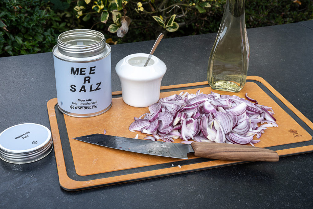 Beef Brisket Mit Gepickelten Roten Zwiebeln Bigbbq