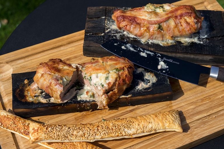 Bacon Wrapped Schweinefilet mit Gorgonzola-Kräuter-Füllung u. Whisky ...