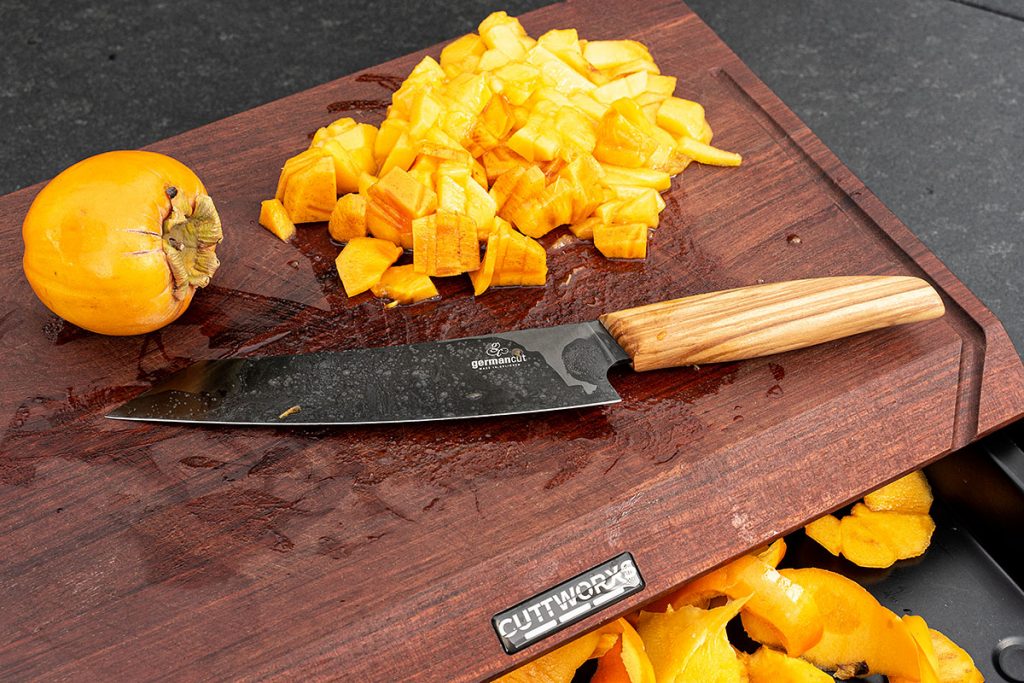 Lammlachse an Ziegenkäsetaler mit Kaki Chutney - bigBBQ