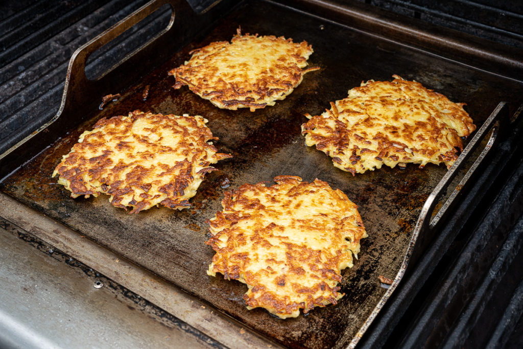 Herzhafte Kartoffelpuffer Deluxe mit Zucchini, Champignons und ...