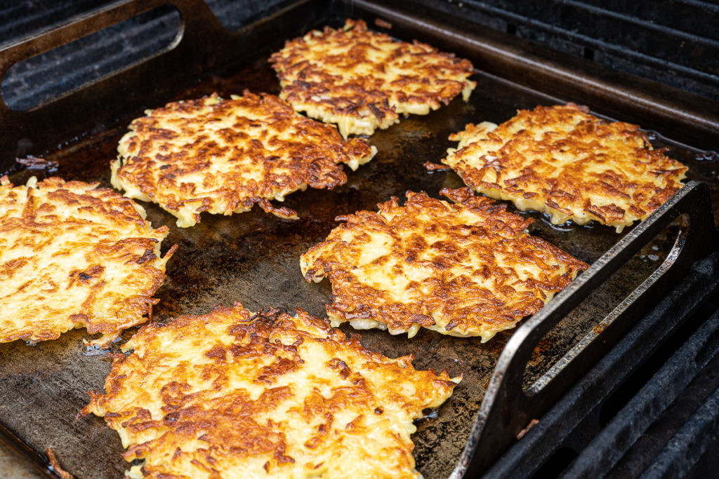 Herzhafte Kartoffelpuffer Deluxe mit Zucchini, Champignons und ... Herzhafte Kartoffelpuffer Deluxe mit Zucchini, Champignons und ...